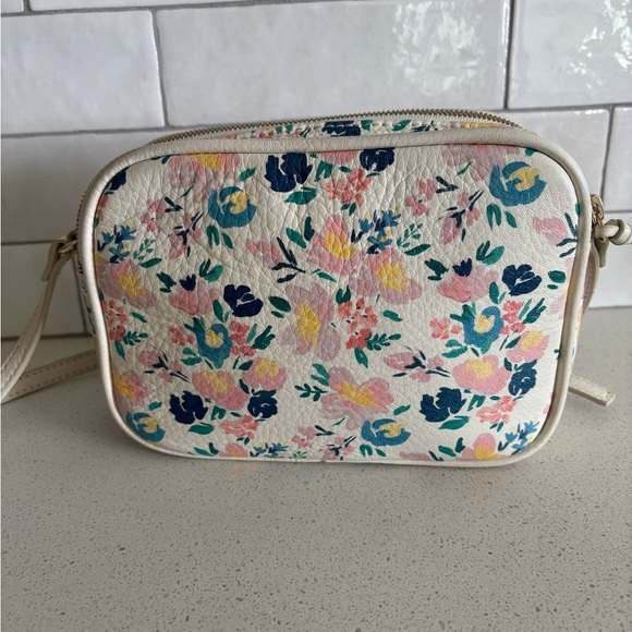 Mark and Graham Essential Camera Zip Crossbody Bag DITSY FLORAL FLOWER M… - Picture 4 of 10